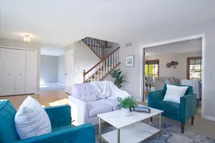 498 N Arthur Cir, Verona, WI 53593 - Photo 6