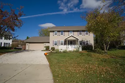 498 N Arthur Circle, Verona, WI 53593 - Photo 2