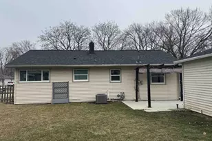 1125 Church St, Janesville, WI 53548 - Photo 4