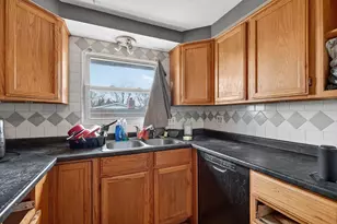 5710 Russett Rd, Madison, WI 53711 - Photo 4