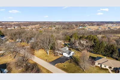 2613 E Grandview Drive, Milton, WI 53563 - Photo 2