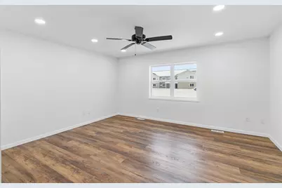 925 Roosevelt Street, Baraboo, WI 53913 - Photo 16