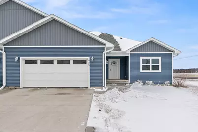 925 Roosevelt Street, Baraboo, WI 53913 - Photo 1