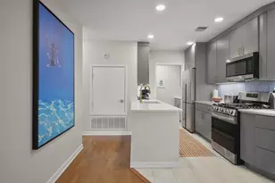 360 W Washington Ave, Madison, WI 53703 - Photo 18