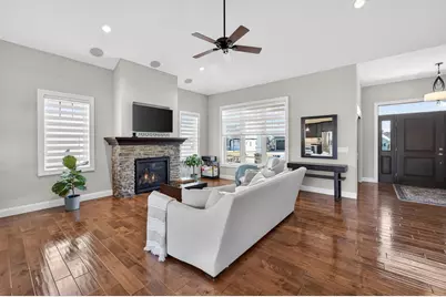 2410 Genevieve Way, Waunakee, WI 53597 - Photo 4