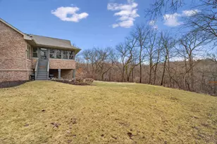 1939 Pine Ridge Dr, Janesville, WI 53545 - Photo 70