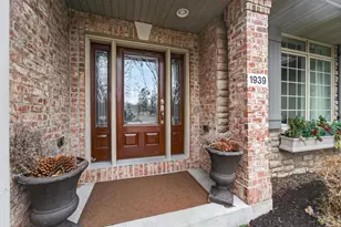 1939 Pine Ridge Dr, Janesville, WI 53545 - Photo 2