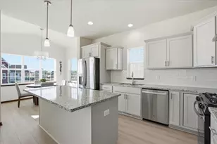 43 Windflower Wy, Mount Horeb, WI 53572 - Photo 10