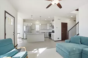 43 Windflower Wy, Mount Horeb, WI 53572 - Photo 4