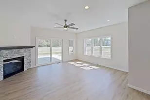 3725 Newcastle Dr, Janesville, WI 53546 - Photo 12