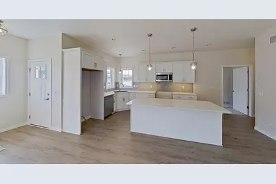3725 Newcastle Drive #31, Janesville, WI 53546 - Photo 6
