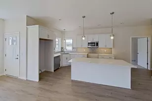 3725 Newcastle Dr, Janesville, WI 53546 - Photo 6