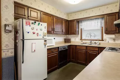 2058 Bootmaker Drive, Beloit, WI 53511 - Photo 12