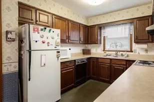 2058 Bootmaker Dr, Beloit, WI 53511 - Photo 12