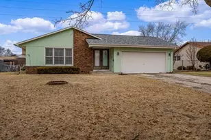 2058 Bootmaker Dr, Beloit, WI 53511 - Photo 2