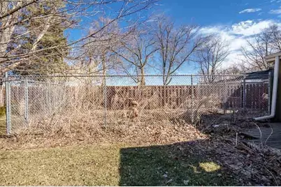 1901 E Colley Road, Beloit, WI 53511 - Photo 8