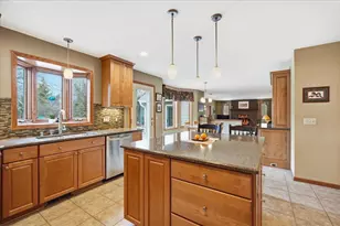 22 Pebble Beach Cir, Madison, WI 53717 - Photo 16