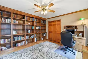 22 Pebble Beach Cir, Madison, WI 53717 - Photo 6