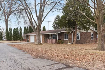 405-407 Simonson Street, Cambridge, WI 53523 - Photo 2