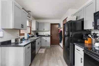 405-407 Simonson Street, Cambridge, WI 53523 - Photo 8