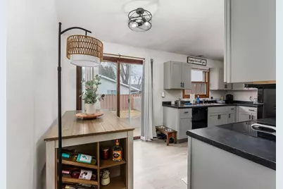 405-407 Simonson Street, Cambridge, WI 53523 - Photo 6