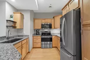 8248 Starr Grass Dr, Madison, WI 53719 - Photo 8