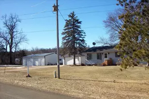 N3019 Smokey Hollow Rd, Poynette, WI 53955 - Photo 2