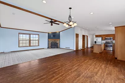 218 Durkin Road, Mineral Point, WI 53565 - Photo 10