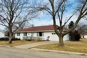 501 4th St, Brodhead, WI 53520 - Photo 2