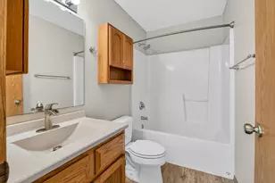 532 Goldenrod Cir, Verona, WI 53593 - Photo 14