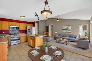 532 Goldenrod Cir, Verona, WI 53593 - Photo 10