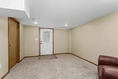 1301 Gartland Avenue, Janesville, WI 53548 - Photo 34