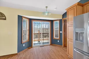 736 Bluestem Ct, Sun Prairie, WI 53593 - Photo 12