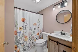 736 Bluestem Ct, Sun Prairie, WI 53593 - Photo 34