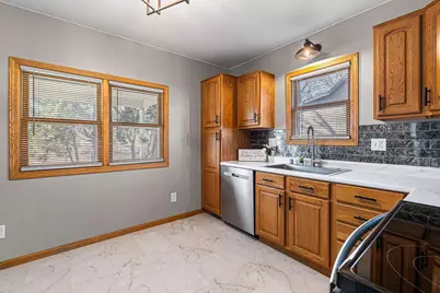 614 S Lincoln Avenue, Beaver Dam, WI 53916 - Photo 12