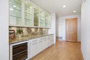 360 W Washington Ave, Madison, WI 53703 - Photo 14