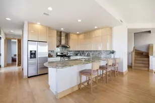 360 W Washington Ave, Madison, WI 53703 - Photo 8