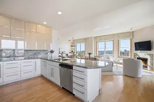 360 W Washington Ave, Madison, WI 53703 - Photo 10