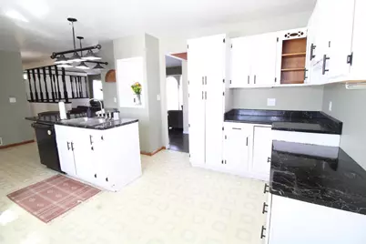 317 Ripon Road, Berlin, WI 54923 - Photo 4