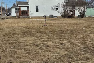 629 Stelting St, Sparta, WI 54656 - Photo 2