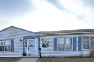 123 N Jackson St, Janesville, WI 53548 - Photo 1