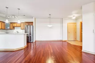 8253 Mayo Dr, Madison, WI 53719 - Photo 10