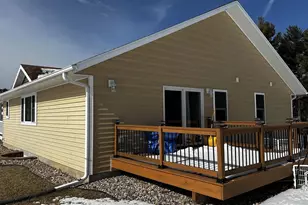 410 Glen Becker Ct, Wisconsin Dells, WI 53965 - Photo 4