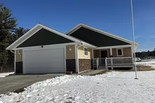 410 Glen Becker Ct, Wisconsin Dells, WI 53965 - Photo 8