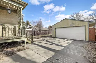 503 S 9th St, Watertown, WI 53094 - Photo 10