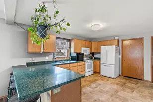 131 E Carroll St, Portage, WI 53901 - Photo 14