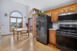 112 Renata Ct, DeForest, WI 53532 - Photo 8