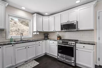 4102 Meadow Valley Drive, Madison, WI 53704 - Photo 4