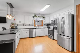 W10964 Big Slough Rd, Portage, WI 53901 - Photo 10