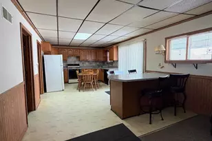 206 2nd St, Elroy, WI 53929 - Photo 4